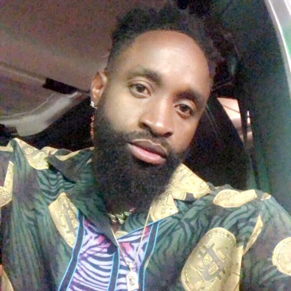 Meet your Posher, Pierre